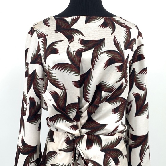 A.L.C.
Freja Twist-Front Printed Silk Dress - Picture 5 of 9